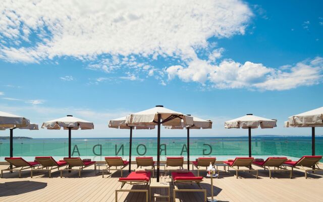 Pure Salt Garonda - Adults Only