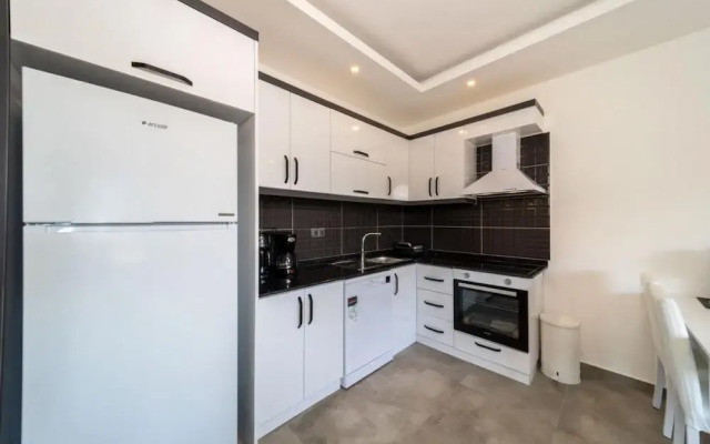 Lovely Flat With Shared Pool and Balcony in Alanya