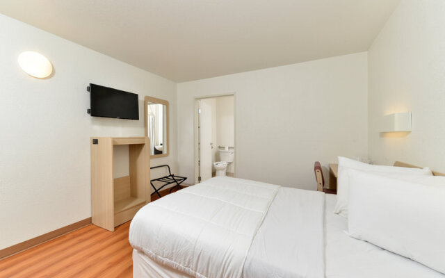 Americas Best Value Inn- Anderson