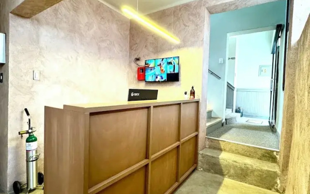 Hotel Montes Central