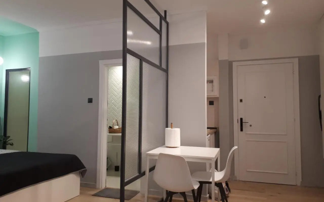 Agias Sofias Square Stunning suite