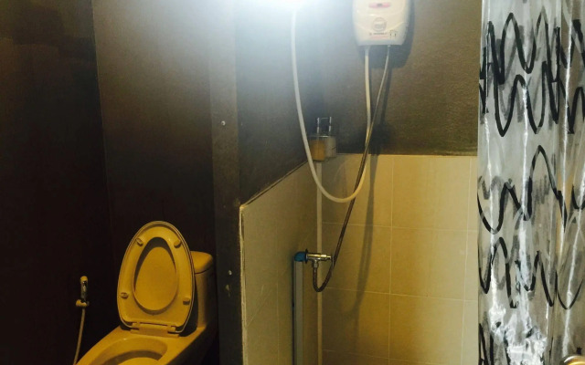 Nokhook House Trang - Hostel