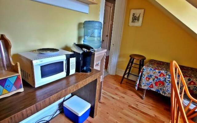 Point Breeze Guest House