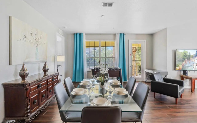 5049 Shoreway Loop #203