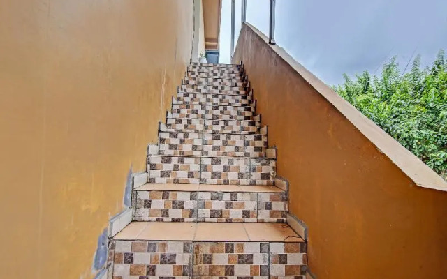 Oyo Life 91268 Homestay Bu Erma Syariah