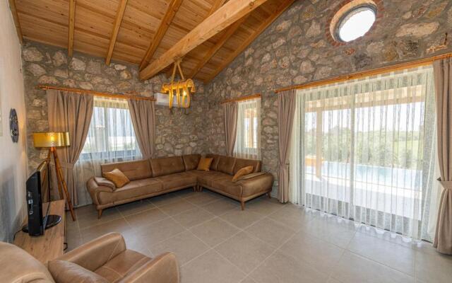 Beyza- Fethiye'de 2+1 Jakuzili Villa