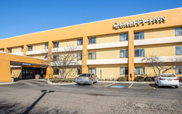 Quality Inn Elgin I-90