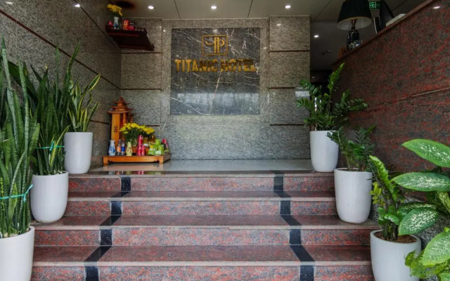 Titanic Hotel