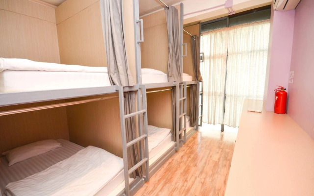 Good Day Hostel