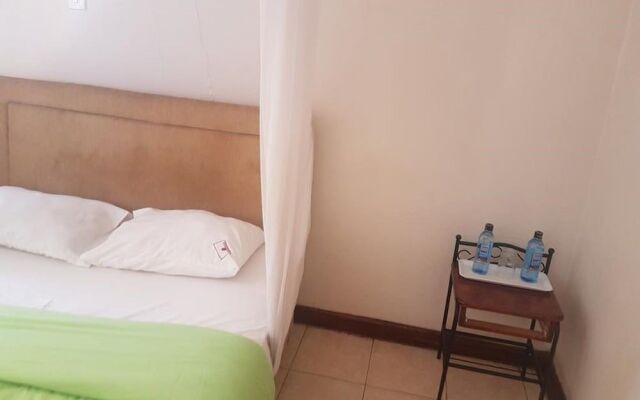 Whirl Spring Hotel