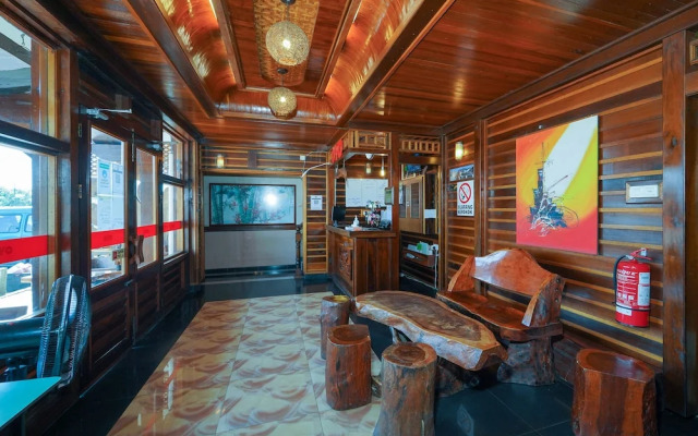 Fins Hotel by OYO Rooms