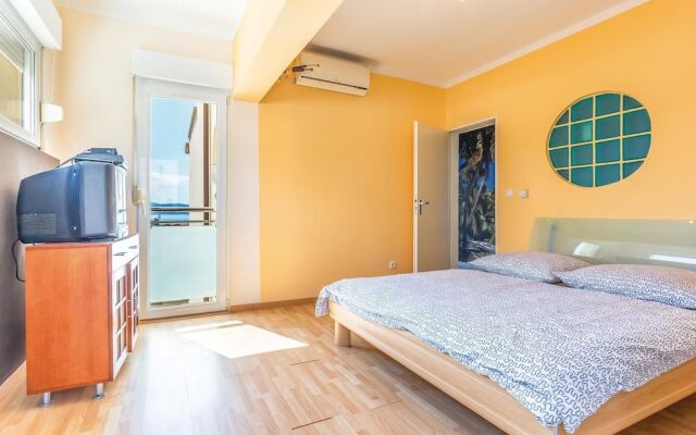 Amazing Home in Baska Voda With Wifi and 2 Bedrooms