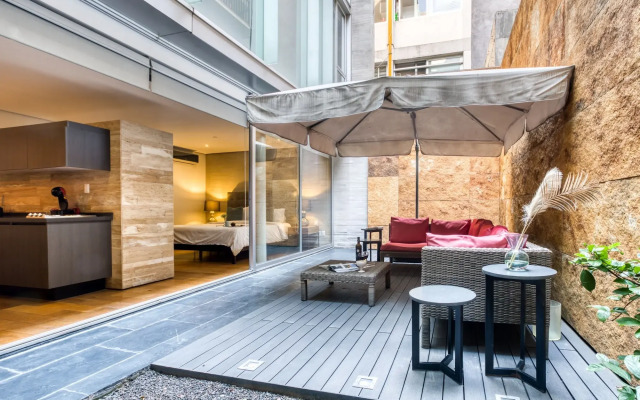 AR 218 Hotel by ULIV