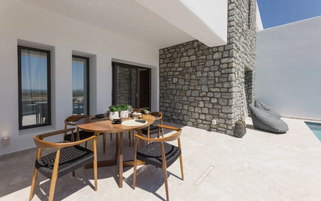 Milestones Naxos Hotel
