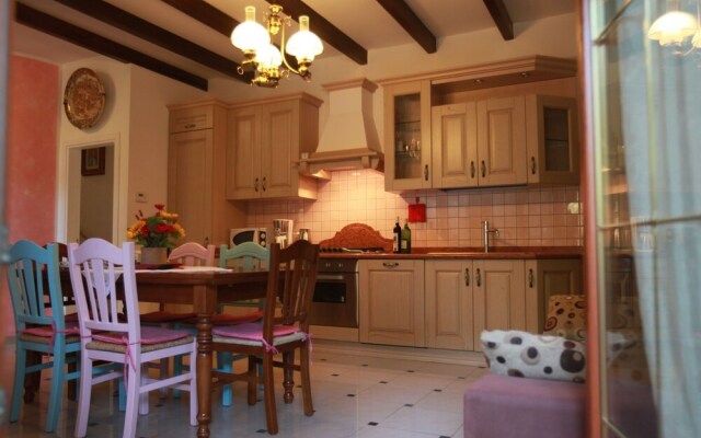 Detached Villa in Rosolina Mare near Sea