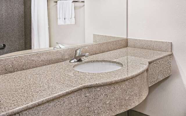 La Quinta Inn & Suites by Wyndham Stephenville