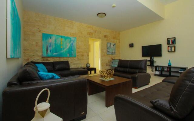 Theos Club Villas 3