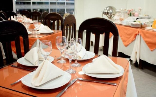 Plaza Real Hotel