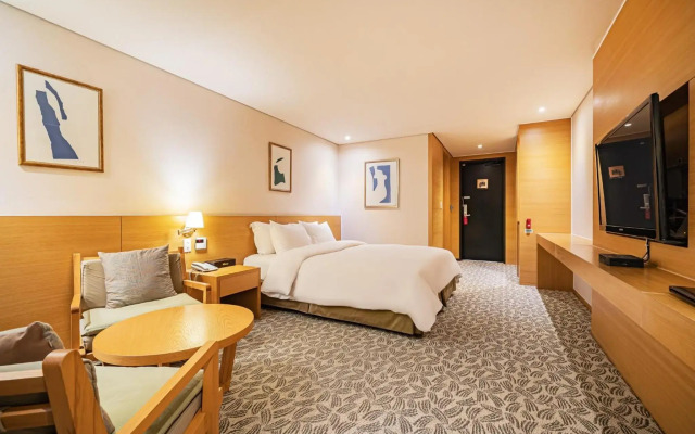 Hotel Biz Inn
