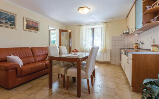 Beautiful Home in Kanfanar With Wifi and 2 Bedrooms