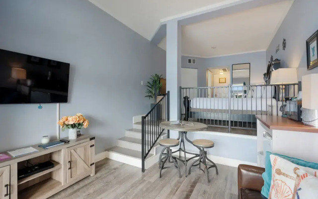 Inn at Camachee Harbor