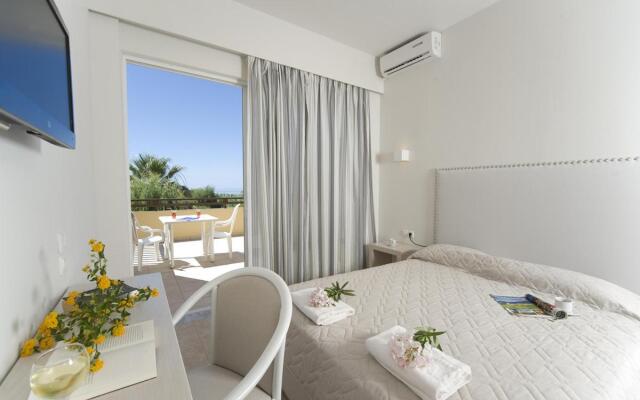 Maravel Star Art Hotel