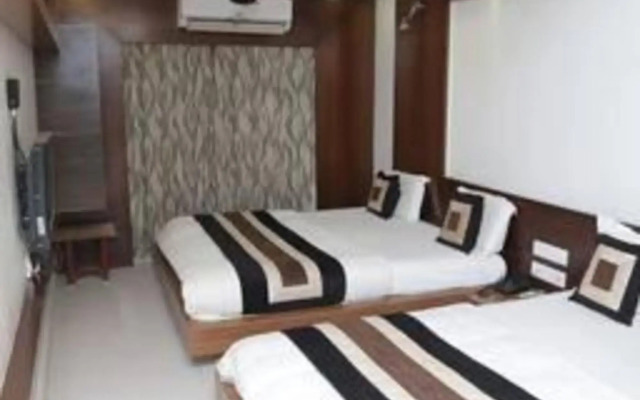 OYO 3737 Hotel City Palace