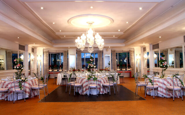 The Sulo Riviera Hotel