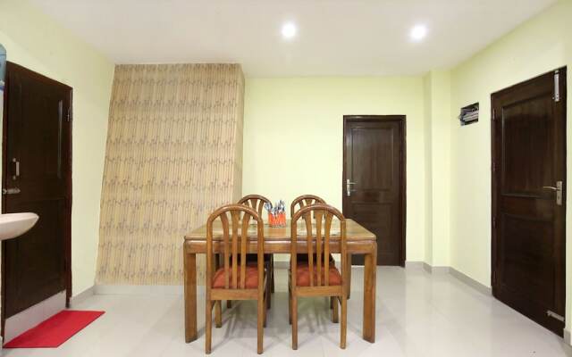 OYO 10407 Home Modern 3BHK Sanjauli Market