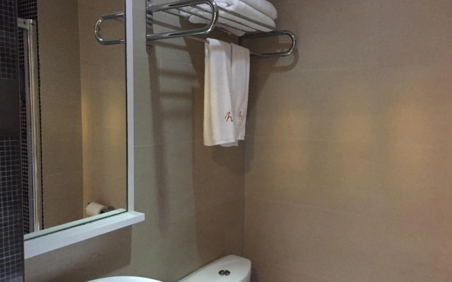 Homy Hotel Central