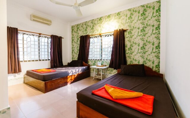 Blank Guesthouse