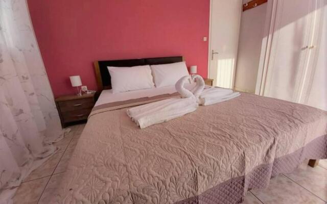 Renovated apartment in Pantokratoras beach