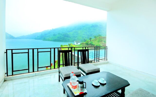 Rang Bhawan Inn- A Lake View Hotel