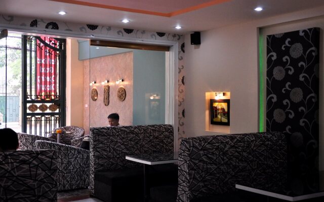 Green Hotel