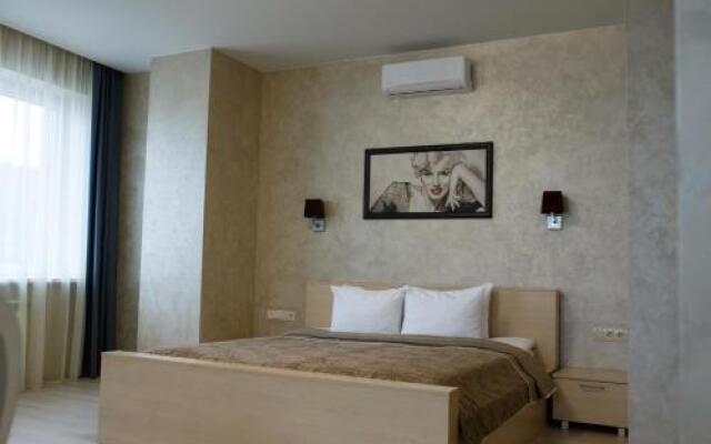 Riviera Country Club Hotel Complex