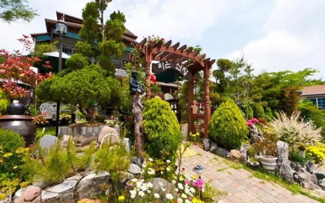 Forest pension