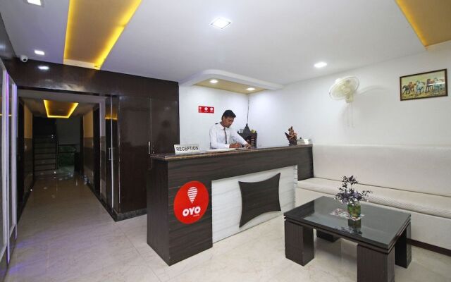 OYO 8743 Hotel Ravi Palace