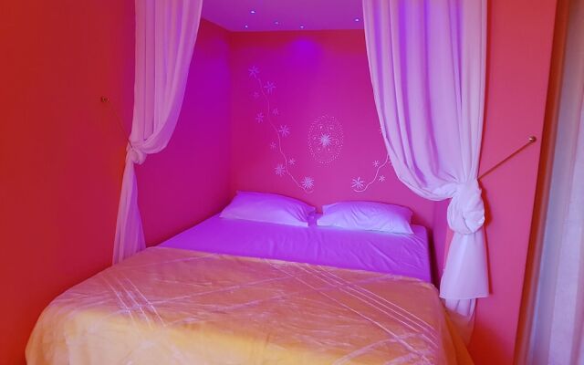 The golden brown luxury guesthouse