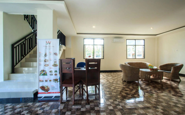 Ivanka Airport Inn