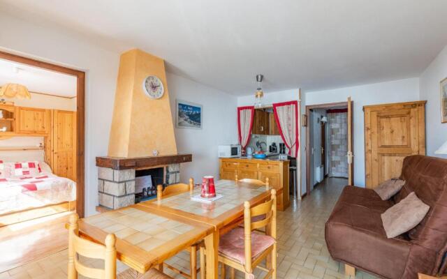 Bright 40 M2 With Balcony Mountain View