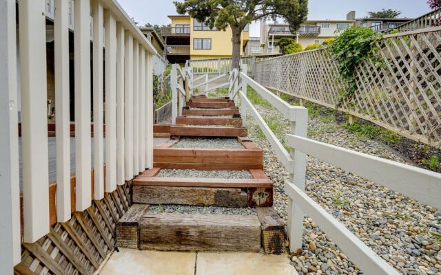 Efficiently Equipped Pacifica Apt - 1 Mi to Beach!
