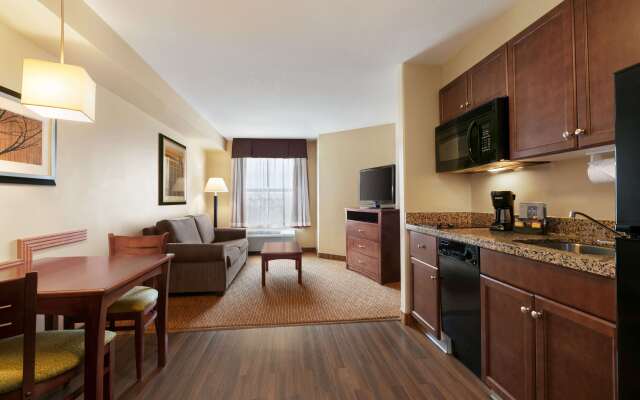 Days Inn & Suites by Wyndham Sherwood Park Edmonton