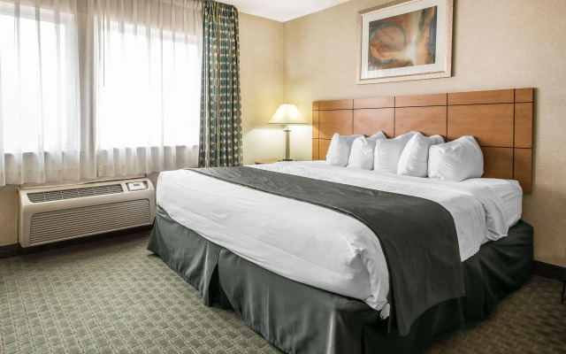 Quality Inn Dubuque on Hwy 20