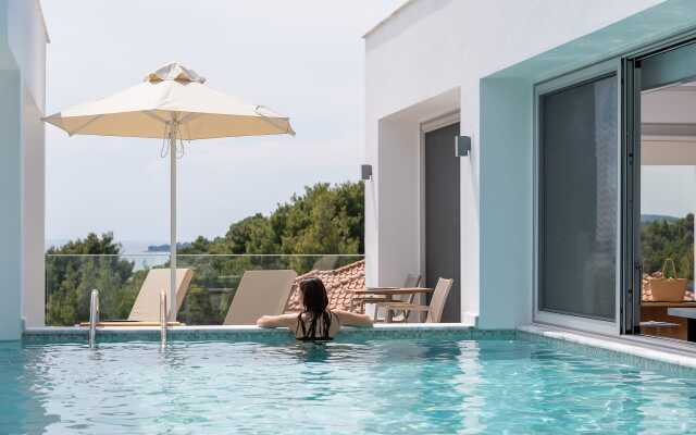 Nikiti Botanic Pool Suites