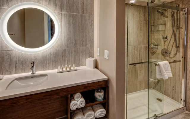 Hotel Indigo Memphis Downtown by IHG