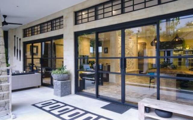 Amanputri Villa