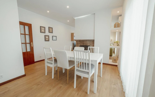 City Center Grand SEA View Terrace by Vacationy