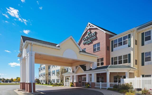 Country Inn & Suites by Radisson, Appleton North, WI