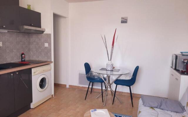 Appartement Sète, 2 pièces, 4 personnes - FR-1-338-404
