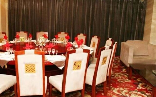 Urumqi City Langcheng Hotel